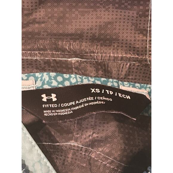 Under Armour Trektic Waterproof Jacket Women's size XS - Picture 3 of 3